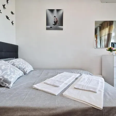 Apt Venice City *